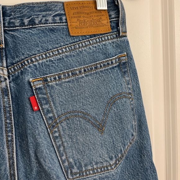 LEVI’S WEDGIE - Picture 2 of 4